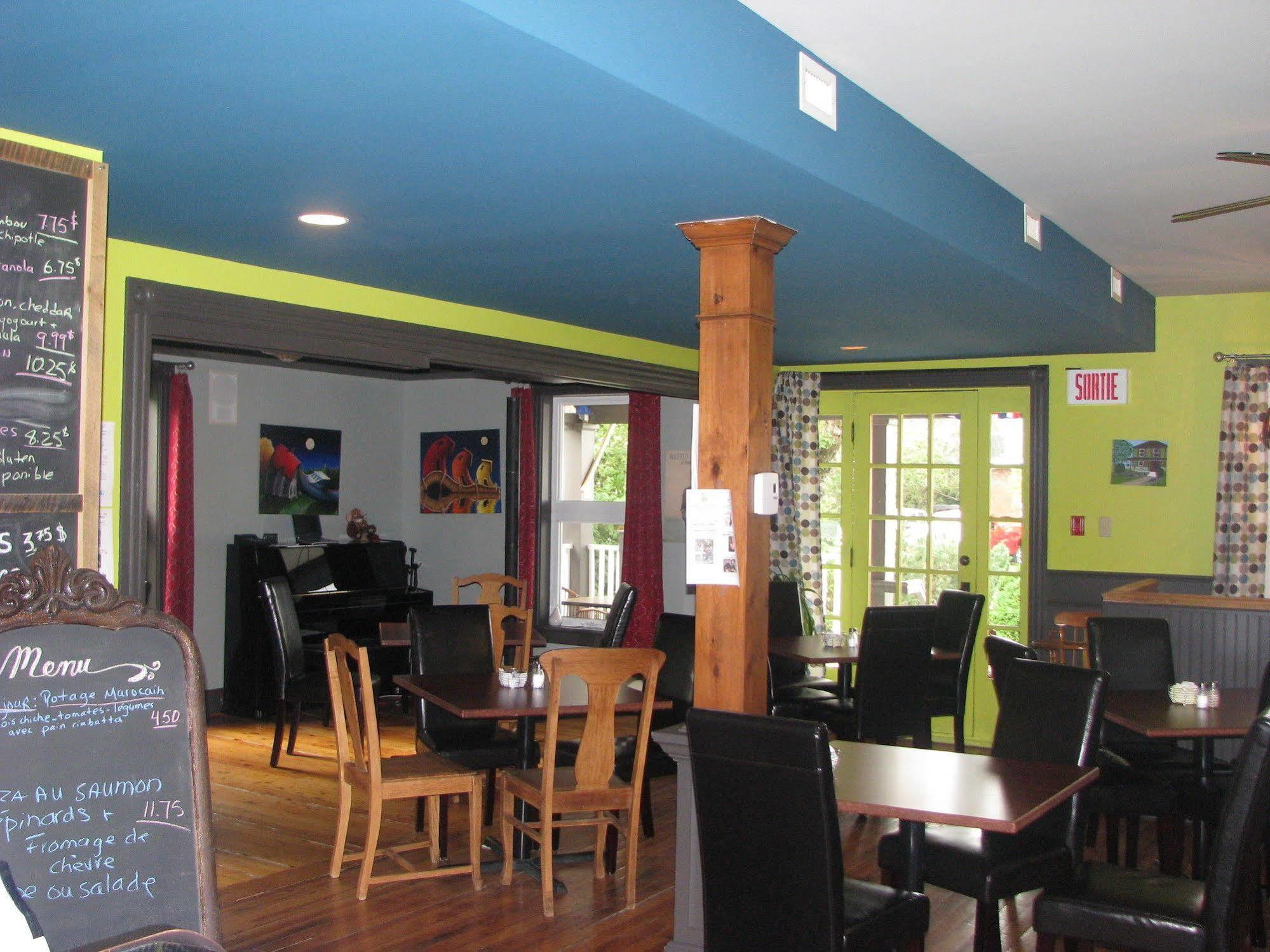 Auberge D'Anjou-Cocooning Cafe Petit Rocher Экстерьер фото